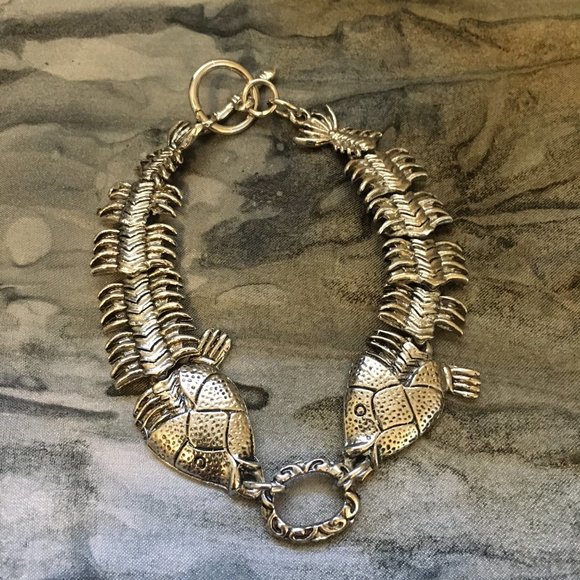 Vintage 90s Unique Goth Articulated Pisces Skeleton Fish Anklet Costume Jewelry - Picture 2 of 6